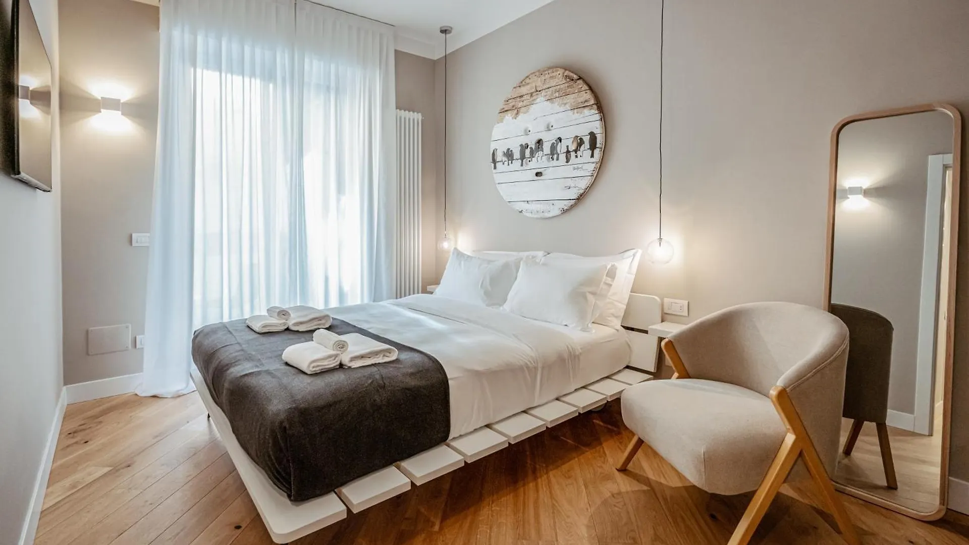 Melzo Deluxe Suite Milan Apartment